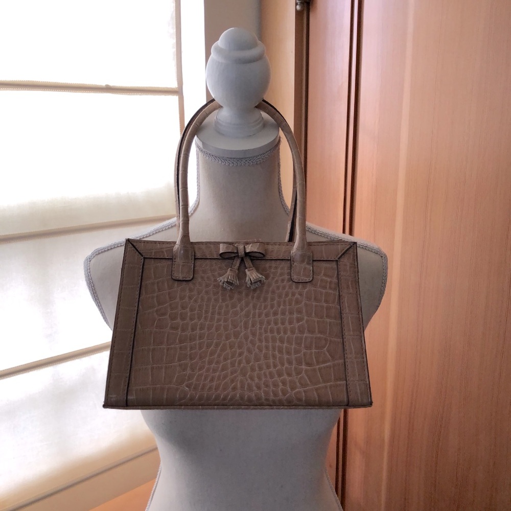 Liz Claiborne Beige Small Saddle Purse